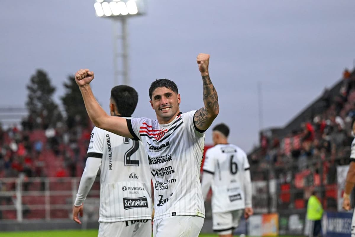 Castro también es "el nombre del gol" en Patronato