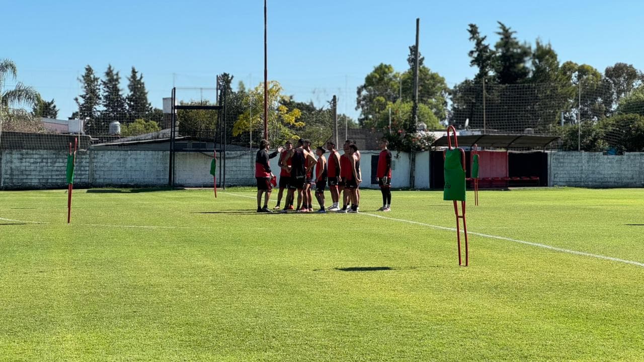 Patronato no descansa y corrige tras su primer amistoso: Forestello realizó nuevos trabajos tácticos