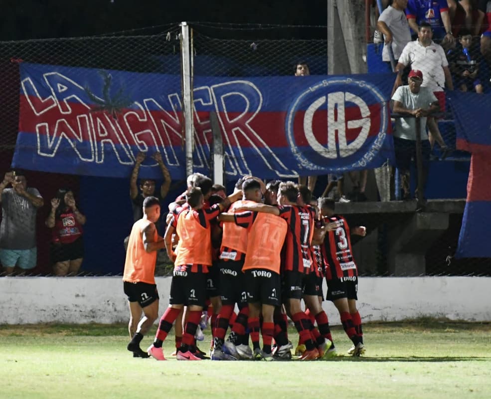 Patronato y la oportunidad de seguir siendo: Pacco y Villarreal en el probable once 
