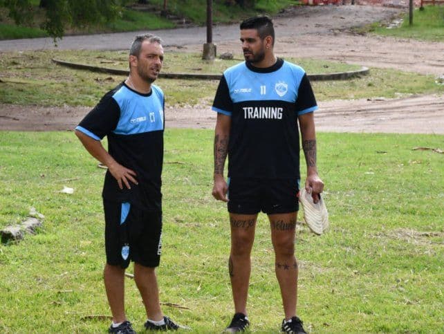 Jara, Fuentes, Minetti, ahora Hofstteter ¿Qué otros jugadores pasaron por Patronato y Gimnasia?