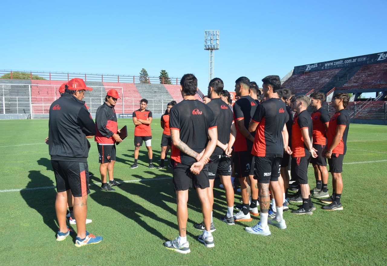 ¿Qué refuerzos busca Patronato para cerrar el plantel?
