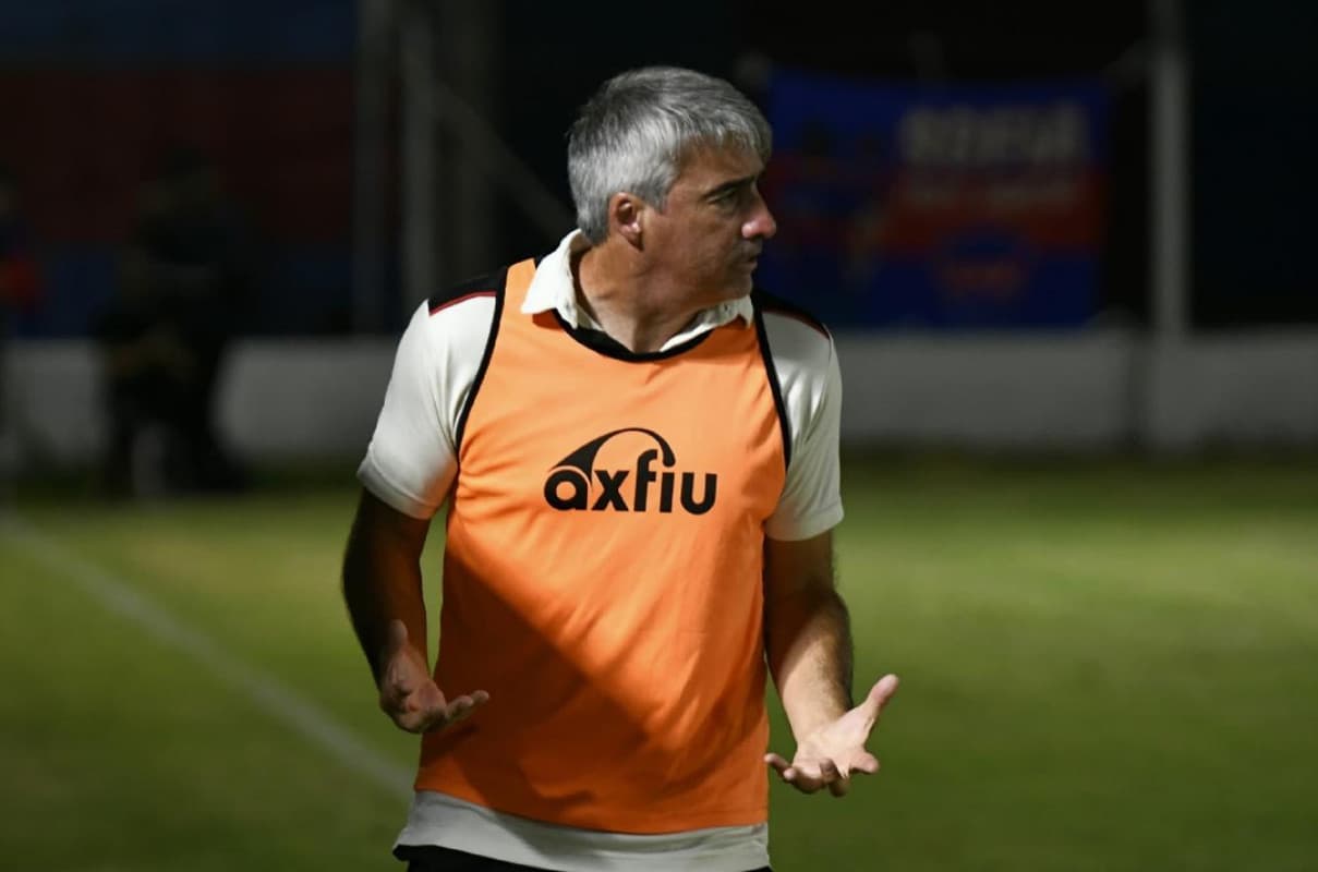 Gabriel Gómez sobre el Mercado de Pases: "Vamos a buscar jugadores que traigan soluciones, sino no vamos a traer a nadie"