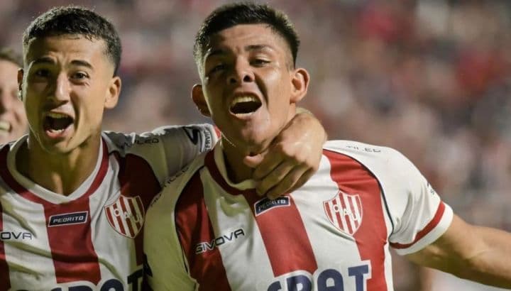 Acuerdo entre Unión y Patronato: Diego Armando Díaz se acerca al Rojinegro