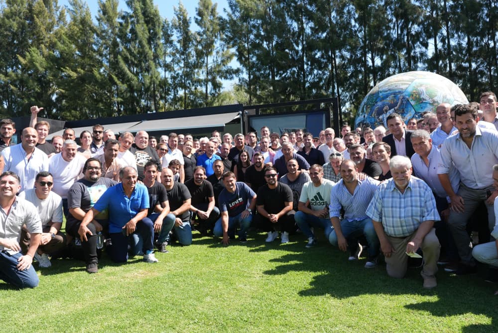 Dante Molina presente en la reunión del ascenso con AFA