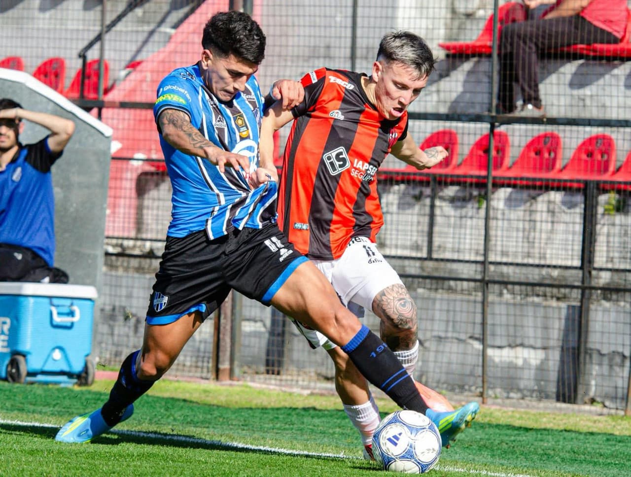 Patronato volvió a ser el mismo y sigue sin despegarse del fondo