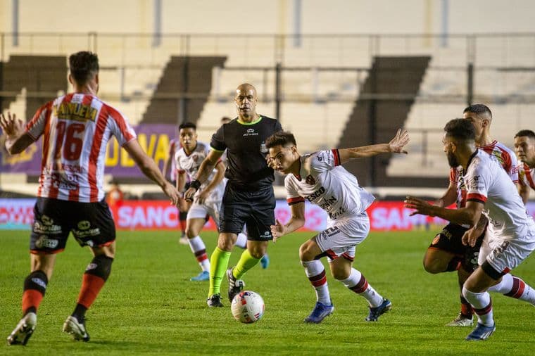 El Estadio Islas Malvinas, donde la historia de Patronato cambió: así le fue en La Floresta