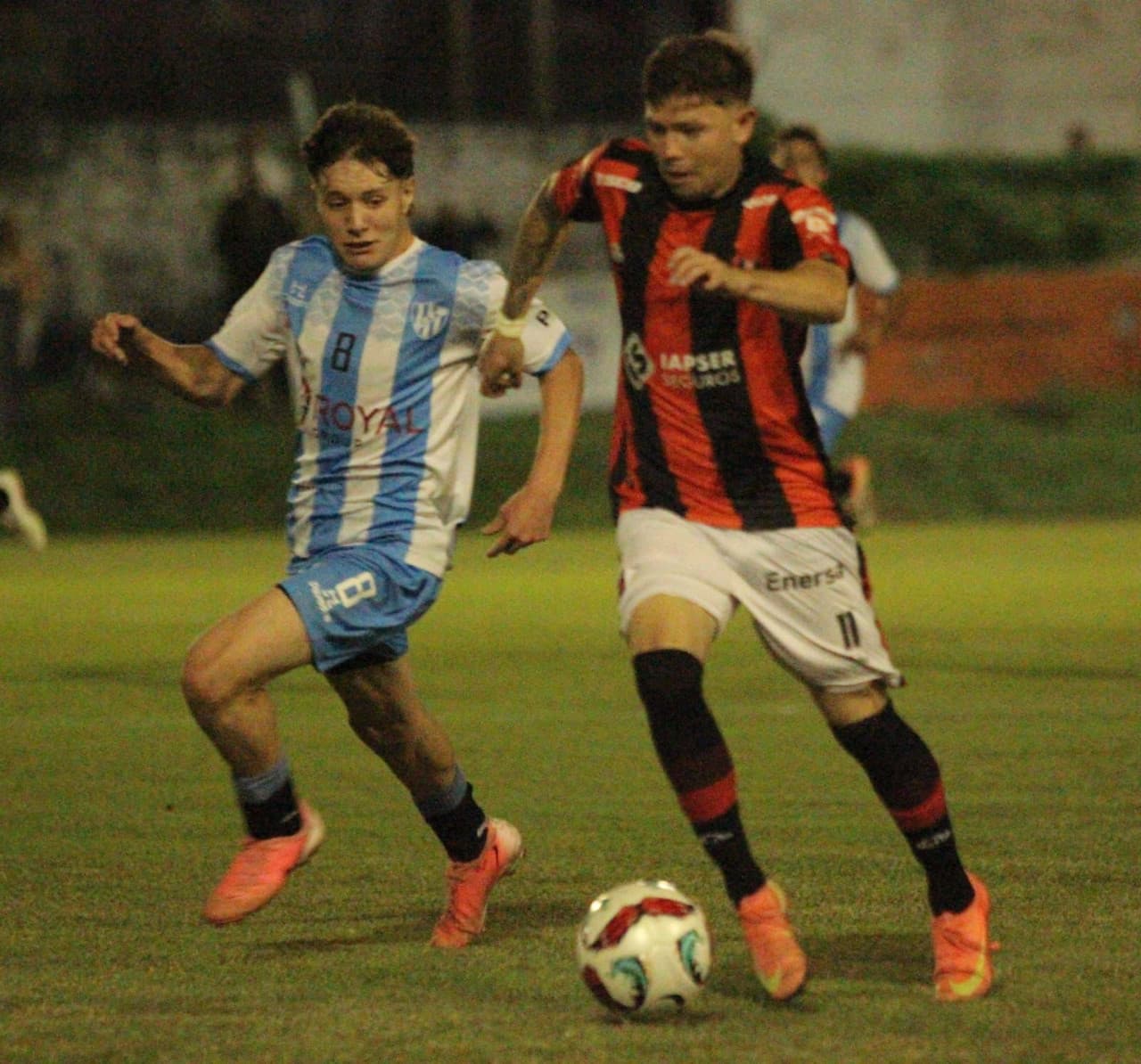 Llave abierta: Patronato no se sacó diferencias con Belgrano en la ida de la Copa Túnel