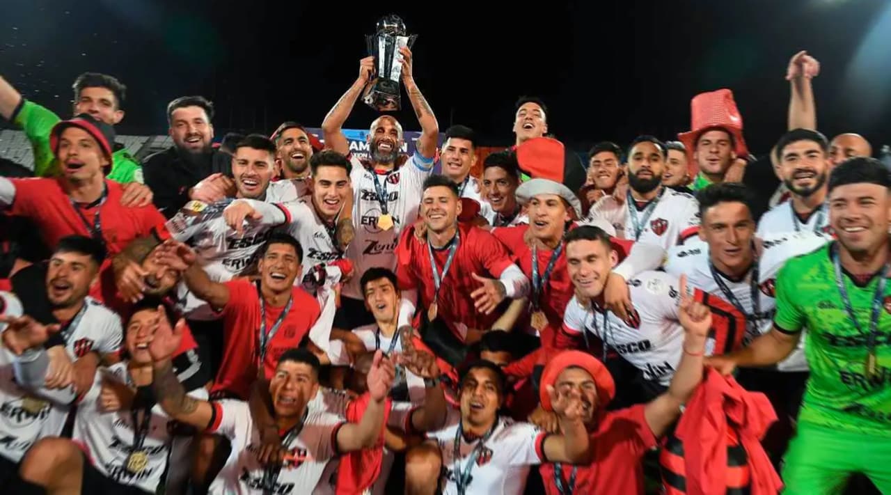 El campeón de Copa Argentina que se sumaría a un próximo rival de Patronato
